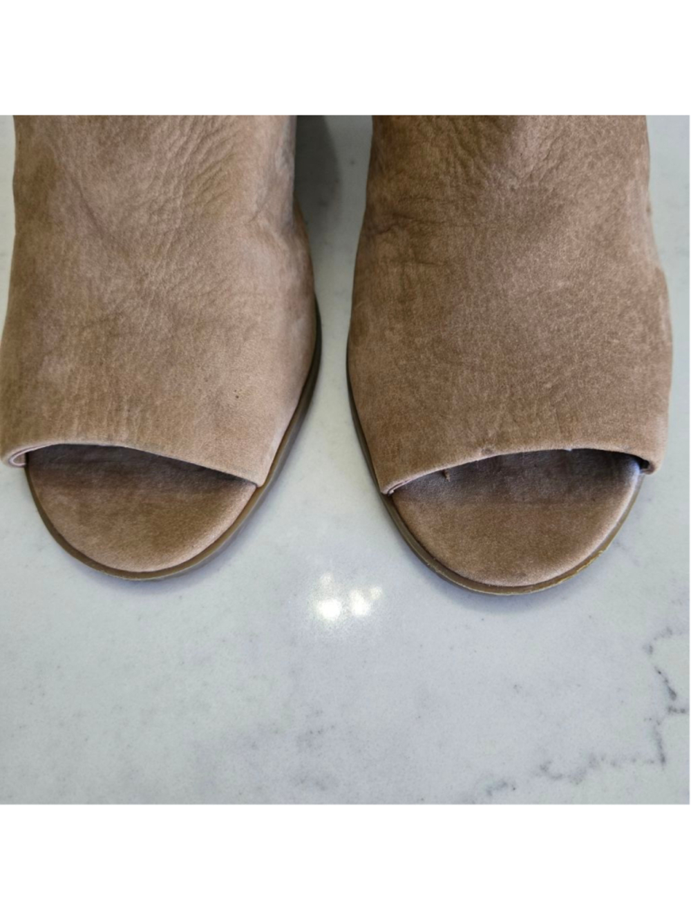 Women's Lucky Brand Tan Suede Mules Size 7.5 - Picture 2 of 11
